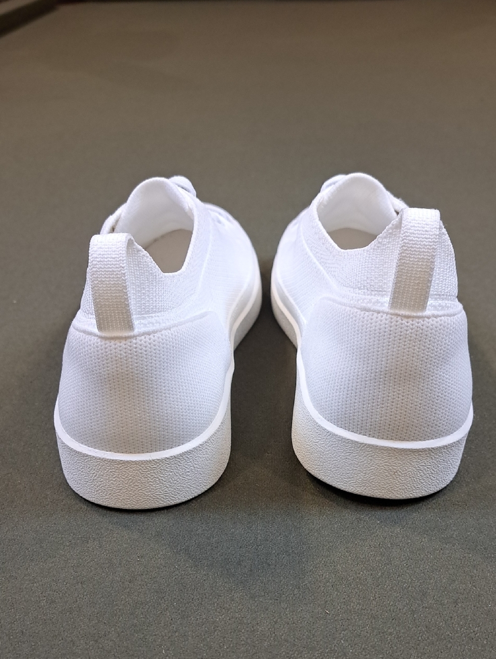 Vionic Winny Knit Sneaker - Color: White - Size: Women 8.5 - Picture 5 of 9